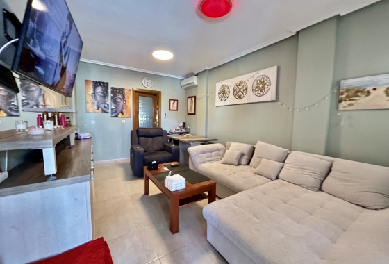 Resale - Apartment / flat - Torrevieja - Costa Blanca