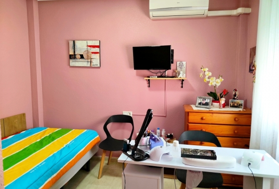 Resale - Apartment / flat - Torrevieja - Costa Blanca