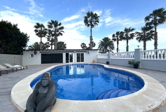 Resale - Villa - Catral - Costa Blanca