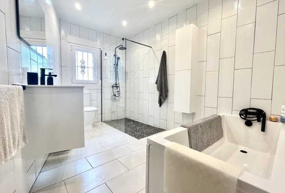 Resale - Villa - Catral - Costa Blanca