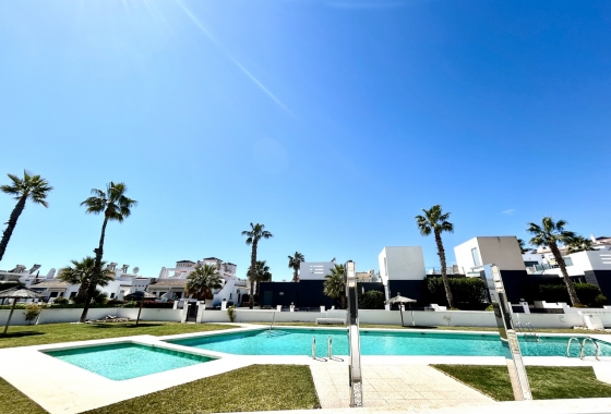 Перепродажа - Квартира - Orihuela Costa - Costa Blanca