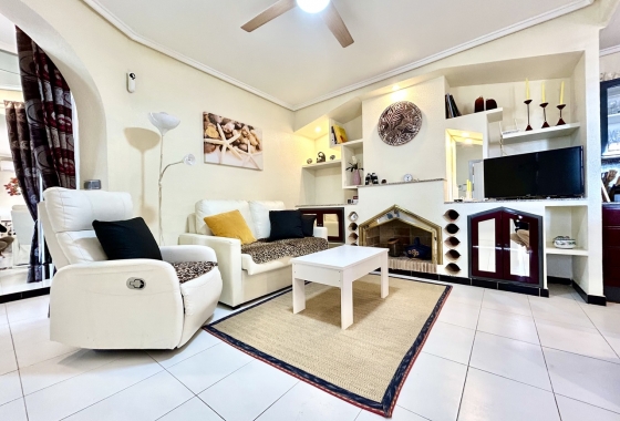 Resale - Apartment / flat - Torrevieja - Costa Blanca