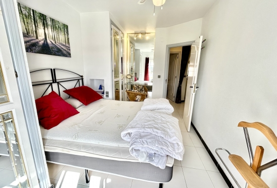 Resale - Apartment / flat - Torrevieja - Costa Blanca