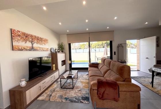 Wiederverkauf - Villa - Orihuela Costa - Costa Blanca
