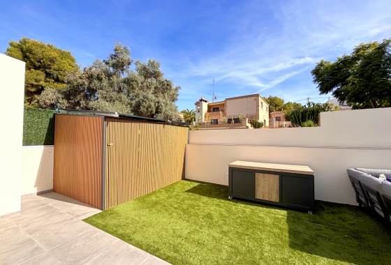 Revente - Villa - Orihuela Costa - Costa Blanca