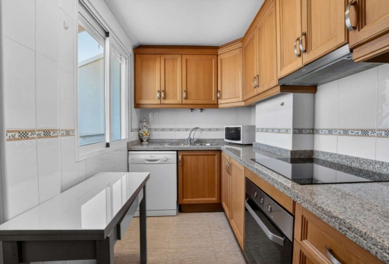 Resale - Apartment / flat - Torrevieja - Costa Blanca