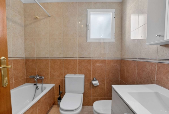 Resale - Apartment / flat - Torrevieja - Costa Blanca