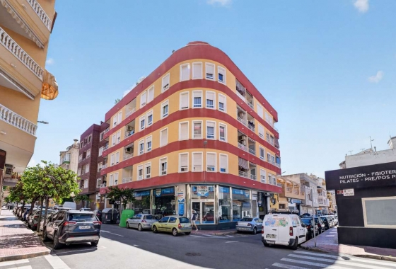 Resale - Apartment / flat - Torrevieja - Costa Blanca