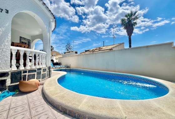 Wiederverkauf - Villa - Orihuela Costa - La Florida