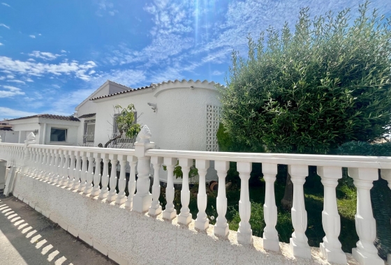 Wiederverkauf - Villa - Orihuela Costa - La Florida