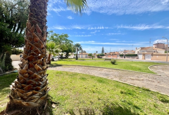 Wiederverkauf - Villa - Orihuela Costa - La Florida