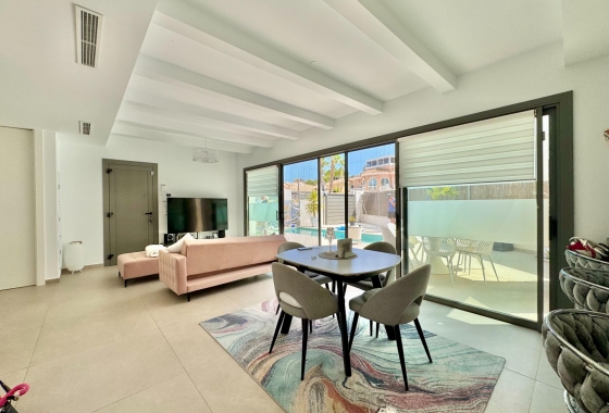 Wiederverkauf - Villa - San Miguel de Salinas - Blue Lagoon - Galán