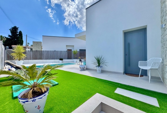 Wiederverkauf - Villa - San Miguel de Salinas - Blue Lagoon - Galán