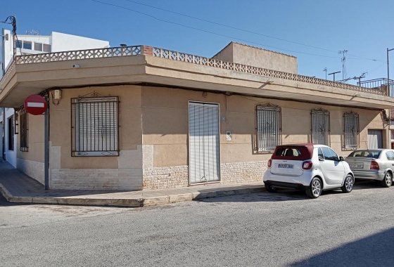 Resale - Townhouse - Los Montesinos - PUEBLO CENTRO