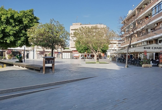 Resale - Townhouse - Los Montesinos - PUEBLO CENTRO