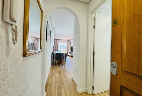 Resale - Apartment / flat - Guardamar del Segura - Pueblo