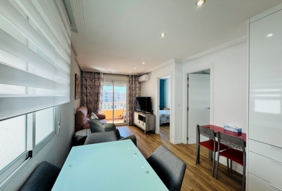 Resale - Apartment / flat - Guardamar del Segura - Pueblo