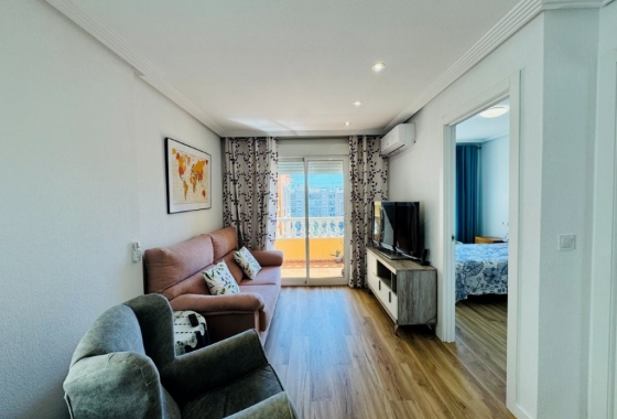 Resale - Apartment / flat - Guardamar del Segura - Pueblo