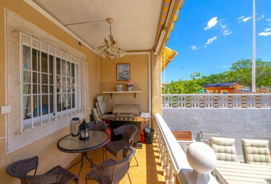 Revente - Maison de ville - Torrevieja - aguas nuevas