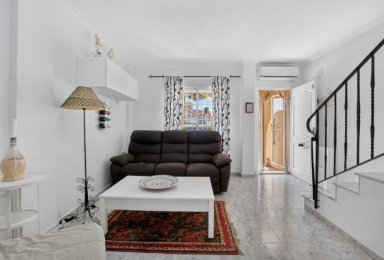 Revente - Maison de ville - Torrevieja - aguas nuevas