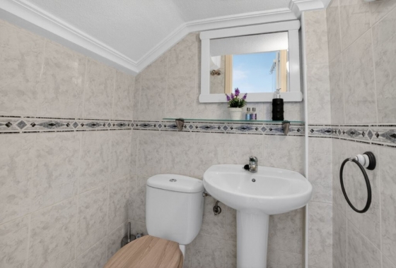 Revente - Maison de ville - Torrevieja - aguas nuevas