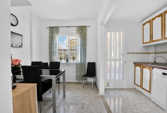 Revente - Maison de ville - Torrevieja - aguas nuevas