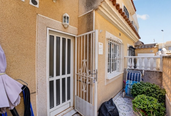Revente - Maison de ville - Torrevieja - aguas nuevas