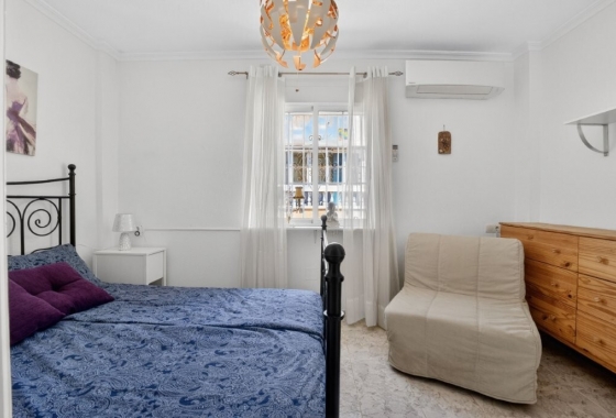 Revente - Maison de ville - Torrevieja - aguas nuevas