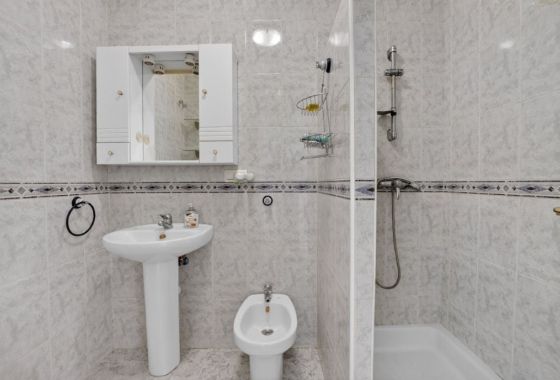 Revente - Maison de ville - Torrevieja - aguas nuevas