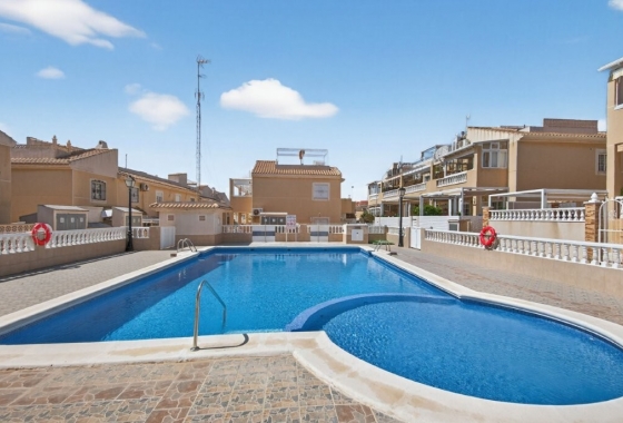 Revente - Maison de ville - Torrevieja - aguas nuevas