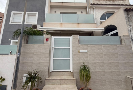 Reventa - Adosado - Torrevieja - El Chaparral