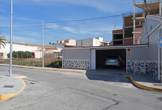 Resale - Townhouse - Los Montesinos - PUEBLO CENTRO