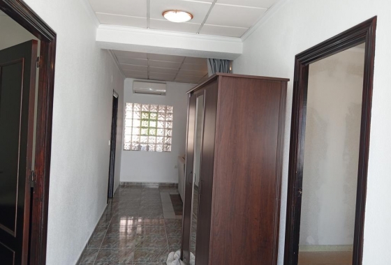 Resale - Townhouse - Los Montesinos - PUEBLO CENTRO