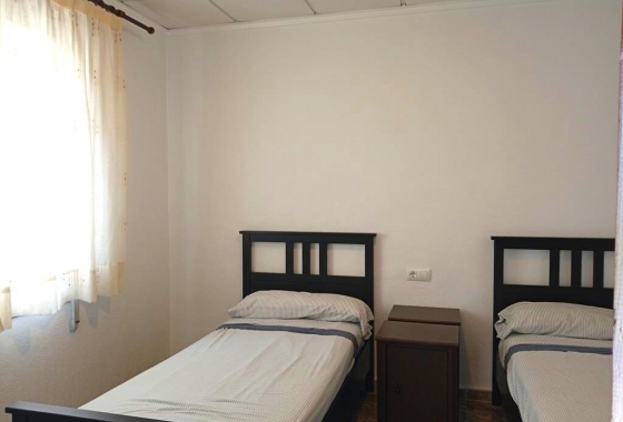 Resale - Townhouse - Los Montesinos - PUEBLO CENTRO