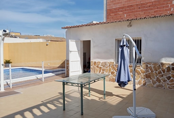 Resale - Townhouse - Los Montesinos - PUEBLO CENTRO