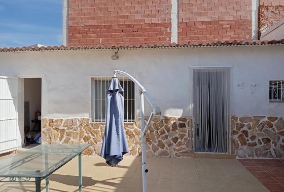 Resale - Townhouse - Los Montesinos - PUEBLO CENTRO