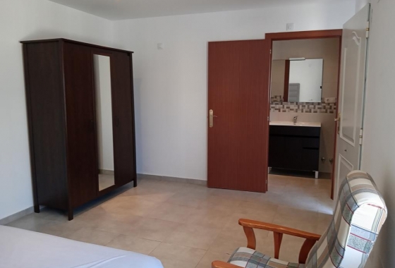 Resale - Townhouse - Los Montesinos - PUEBLO CENTRO