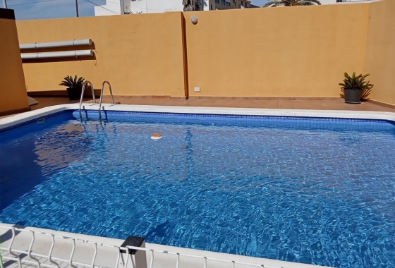 Resale - Townhouse - Los Montesinos - PUEBLO CENTRO