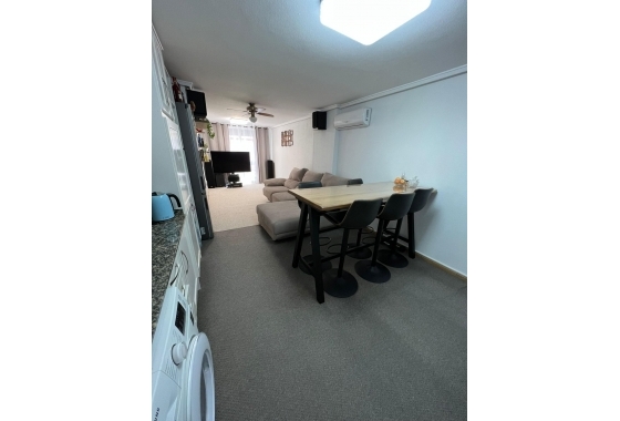 Resale - Apartment / flat - Torrevieja - Centro