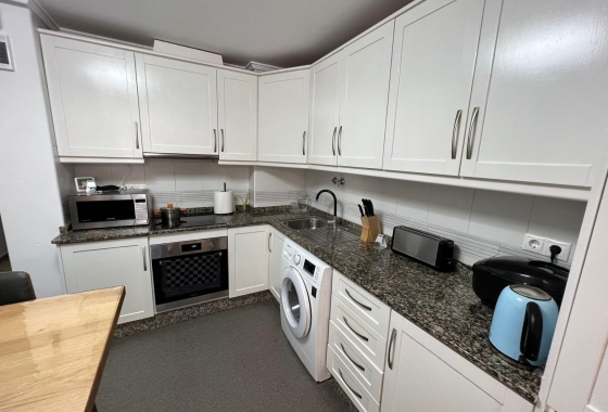 Resale - Apartment / flat - Torrevieja - Centro