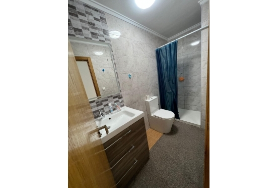 Resale - Apartment / flat - Torrevieja - Centro