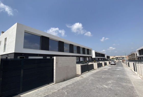 Obra nueva - Chalet - Gran Alacant