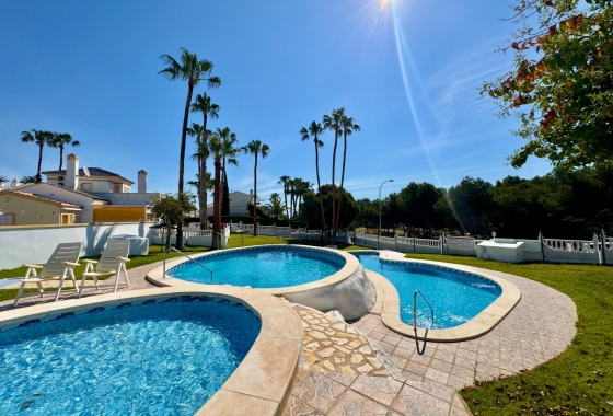 Resale - Bungalow - Orihuela Costa - Villamartín-las Filipinas
