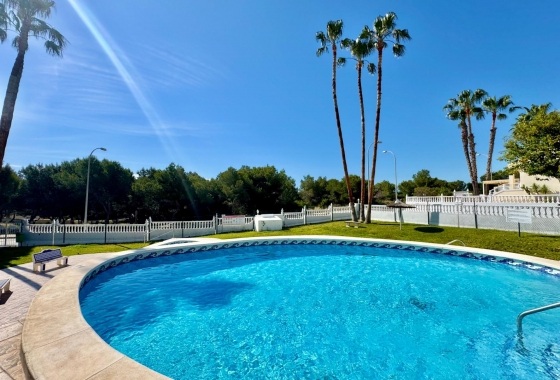Resale - Bungalow - Orihuela Costa - Villamartín-las Filipinas