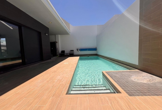 Resale - Villa - Orihuela Costa - Lomas De Cabo Roig