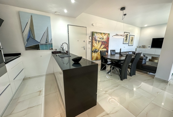 Resale - Apartment / flat - Torrevieja - AMANECER