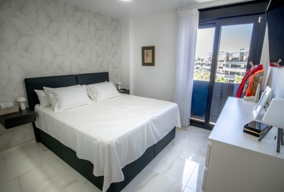 Resale - Apartment / flat - Torrevieja - AMANECER