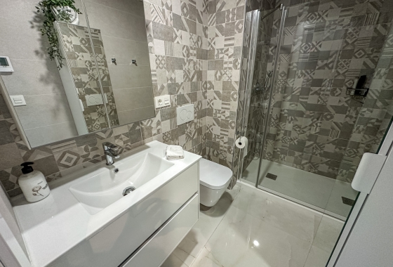 Resale - Apartment / flat - Torrevieja - AMANECER