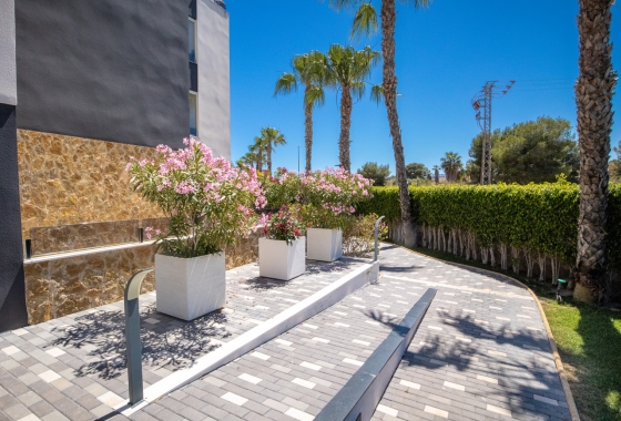 Resale - Apartment / flat - Torrevieja - AMANECER