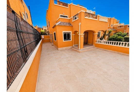 Revente - Villa - Orihuela Costa - Costa Blanca